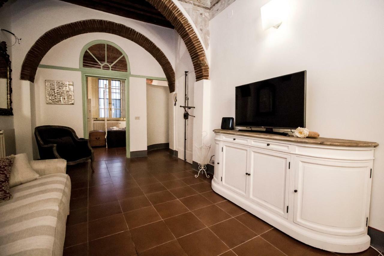 Innpisarentals 2 - Pisa Shabby Flat Bagian luar foto